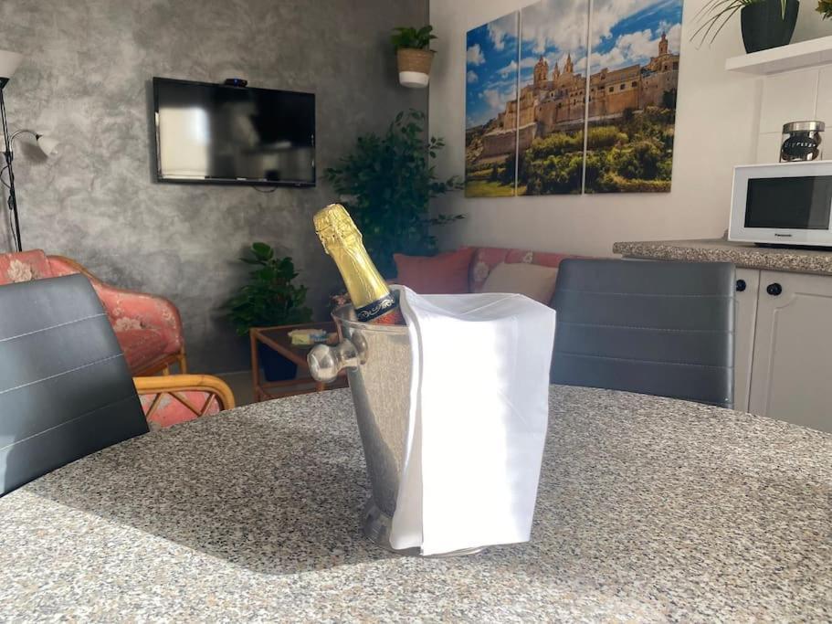 St Paul'S Bay Central Apartment In Qawra San Pawl il-Baħar Eksteriør bilde